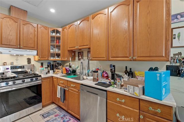712 E Washington Ave, Orange, CA 92866