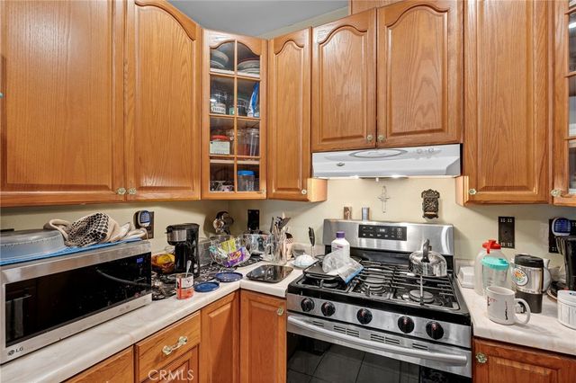 712 E Washington Ave, Orange, CA 92866
