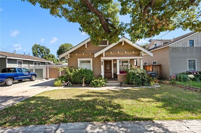712 E Washington Ave, Orange, CA 92866