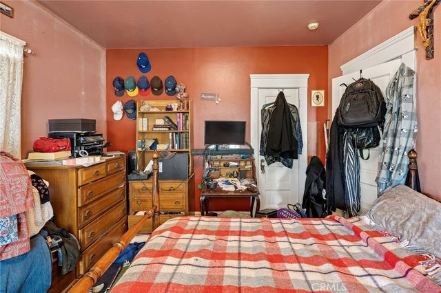 712 E Washington Ave, Orange, CA 92866