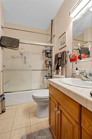 712 E Washington Ave, Orange, CA 92866
