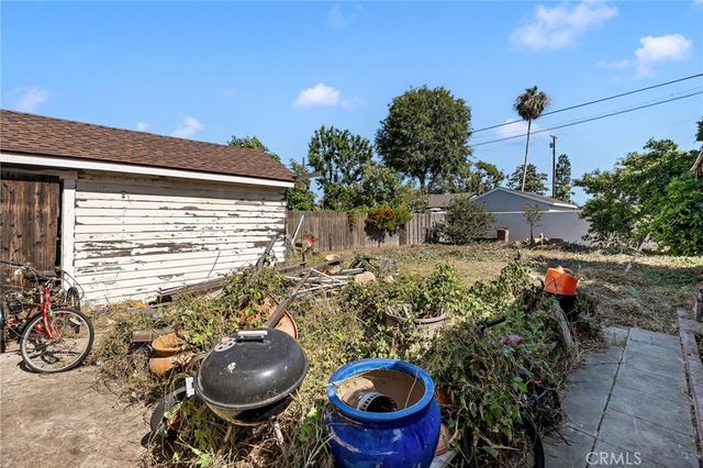 712 E Washington Ave, Orange, CA 92866