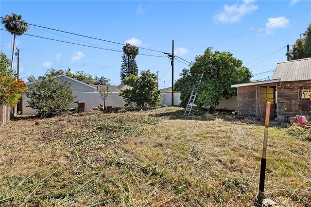 712 E Washington Ave, Orange, CA 92866