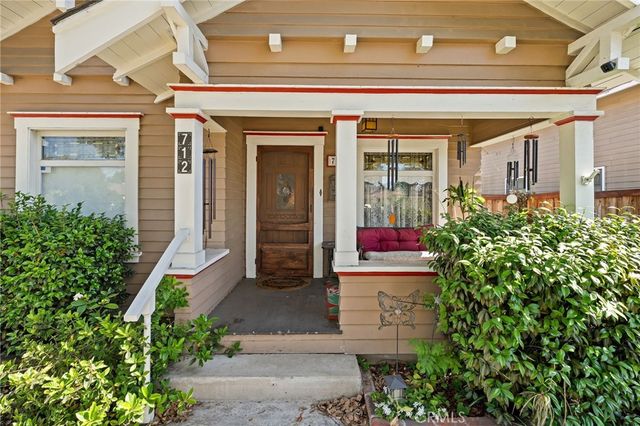 712 E Washington Ave, Orange, CA 92866