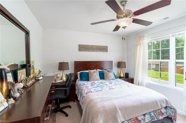 1215 Cleona DR, Chesapeake, VA 23324