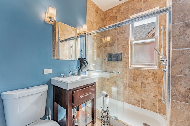 441 E 42nd Street, Chicago, IL 60653