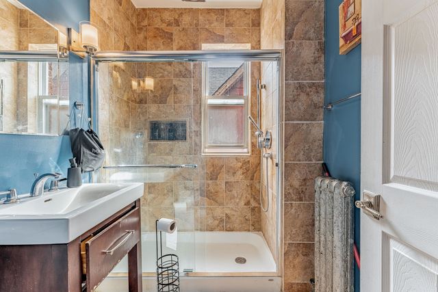 441 E 42nd Street, Chicago, IL 60653