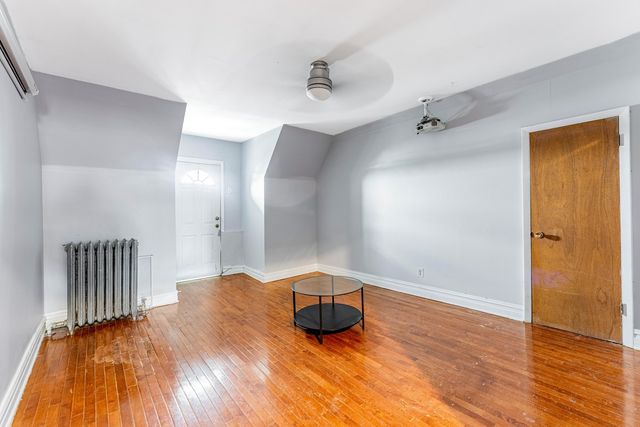 441 E 42nd Street, Chicago, IL 60653