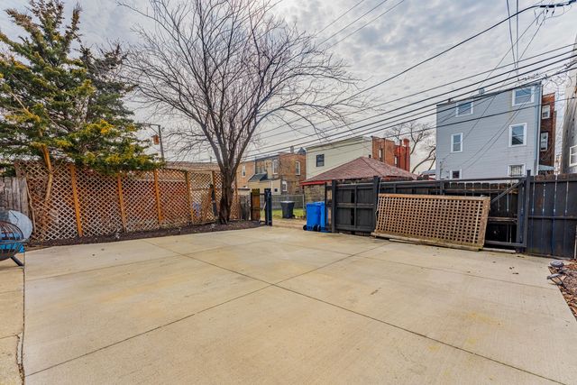 441 E 42nd Street, Chicago, IL 60653