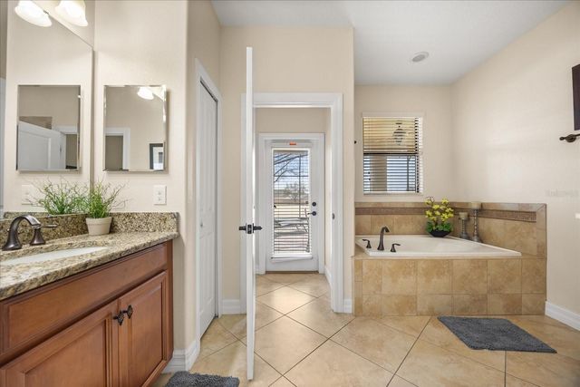 1484 MOON VALLEY DRIVE, Davenport, FL 33896