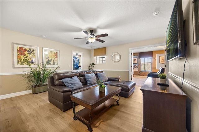 1484 MOON VALLEY DRIVE, Davenport, FL 33896