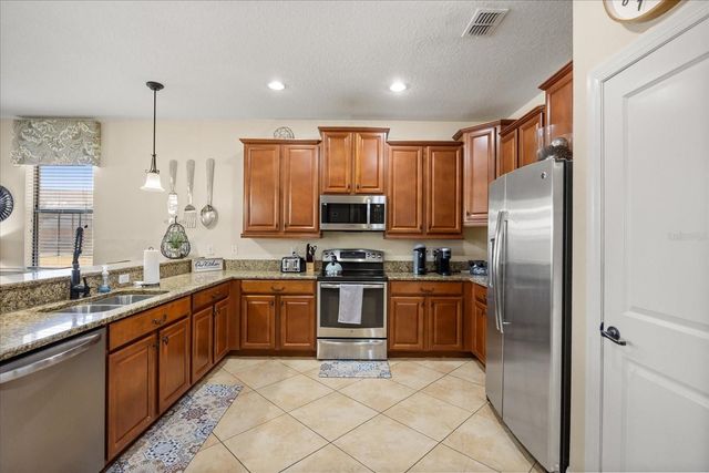 1484 MOON VALLEY DRIVE, Davenport, FL 33896