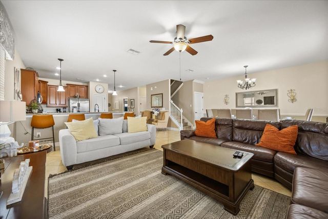 1484 MOON VALLEY DRIVE, Davenport, FL 33896