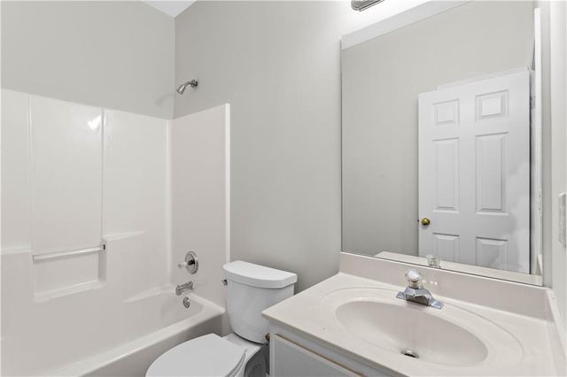 965 Dogwood Park Drive, Lawrenceville, GA 30046