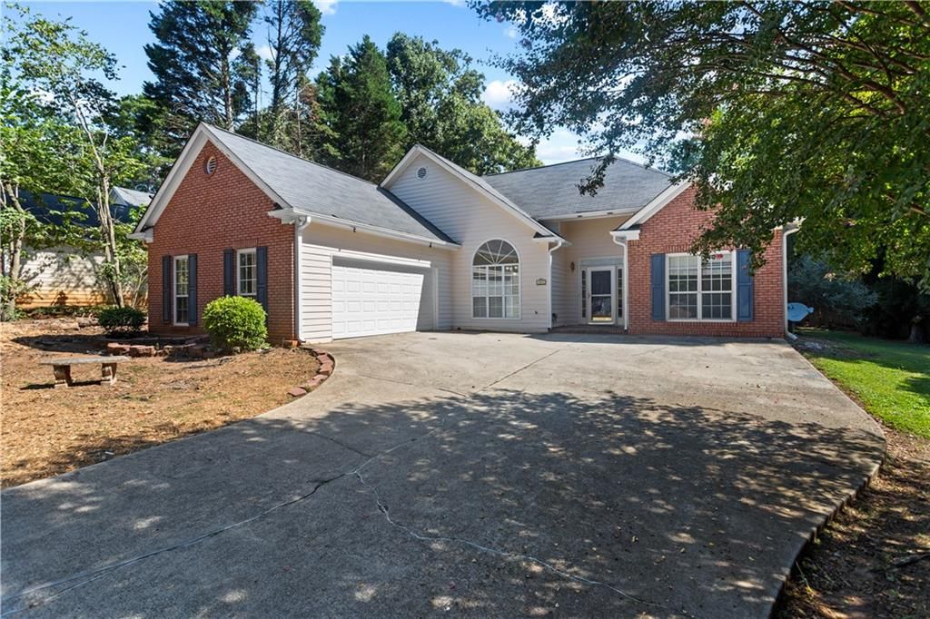 965 Dogwood Park Drive, Lawrenceville, GA 30046