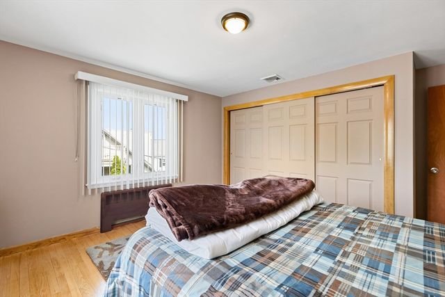 11 Adams St, Salem, MA 01970
