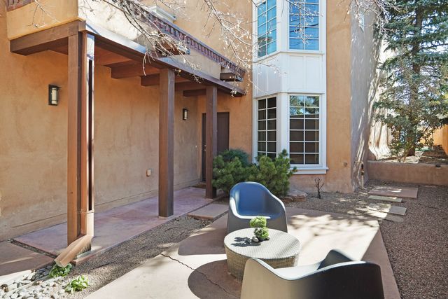 998 Old Pecos Trail, Santa Fe, NM 87505