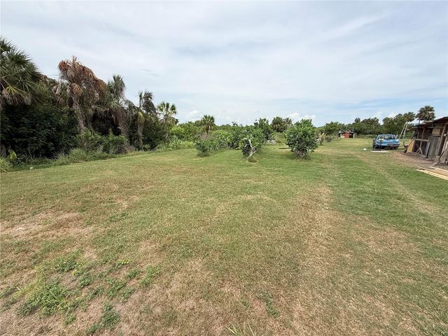 3208 16TH AVE E, Palmetto, FL 34221