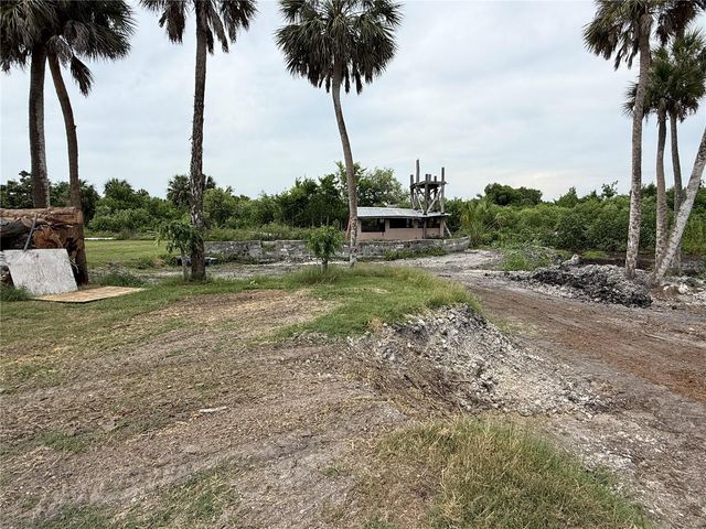 3208 16TH AVE E, Palmetto, FL 34221