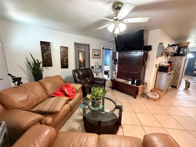 3208 16TH AVE E, Palmetto, FL 34221