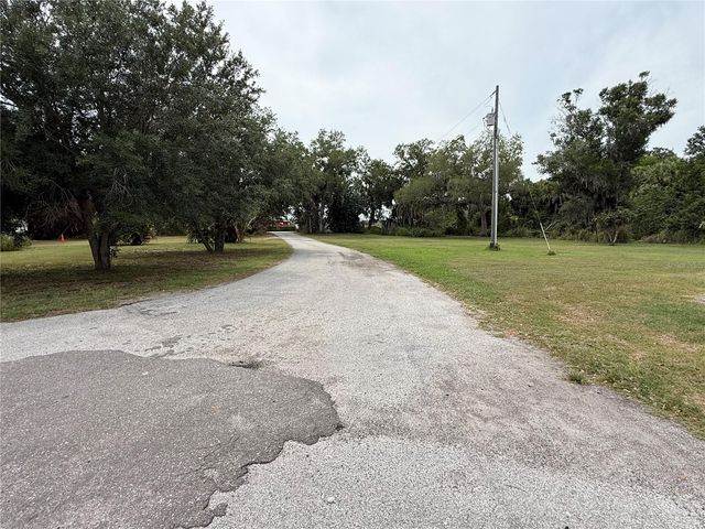 3208 16TH AVE E, Palmetto, FL 34221