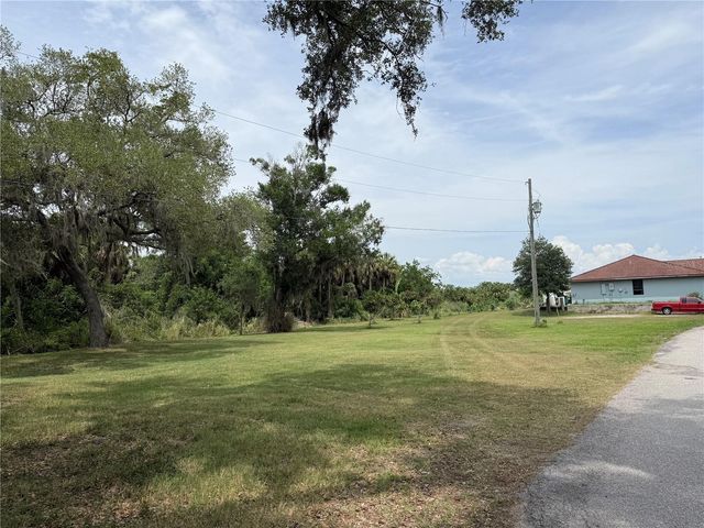 3208 16TH AVE E, Palmetto, FL 34221