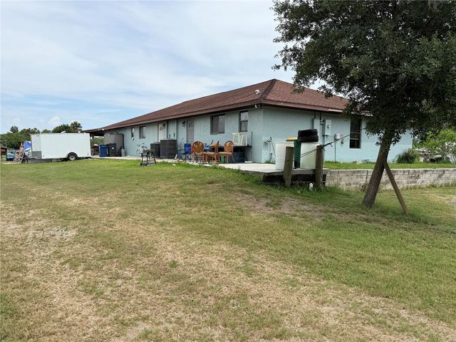 3208 16TH AVE E, Palmetto, FL 34221