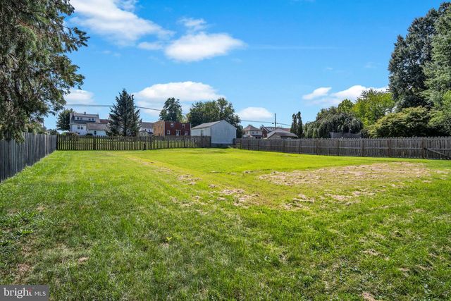 2323 CANBY ST, Harrisburg, PA 17103