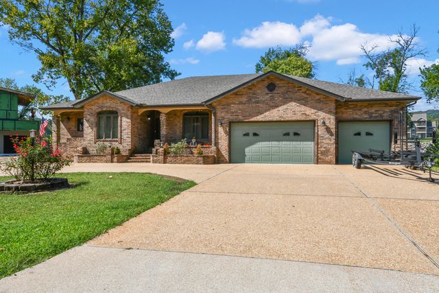 696 Foggy River Road, Hollister, MO 65672