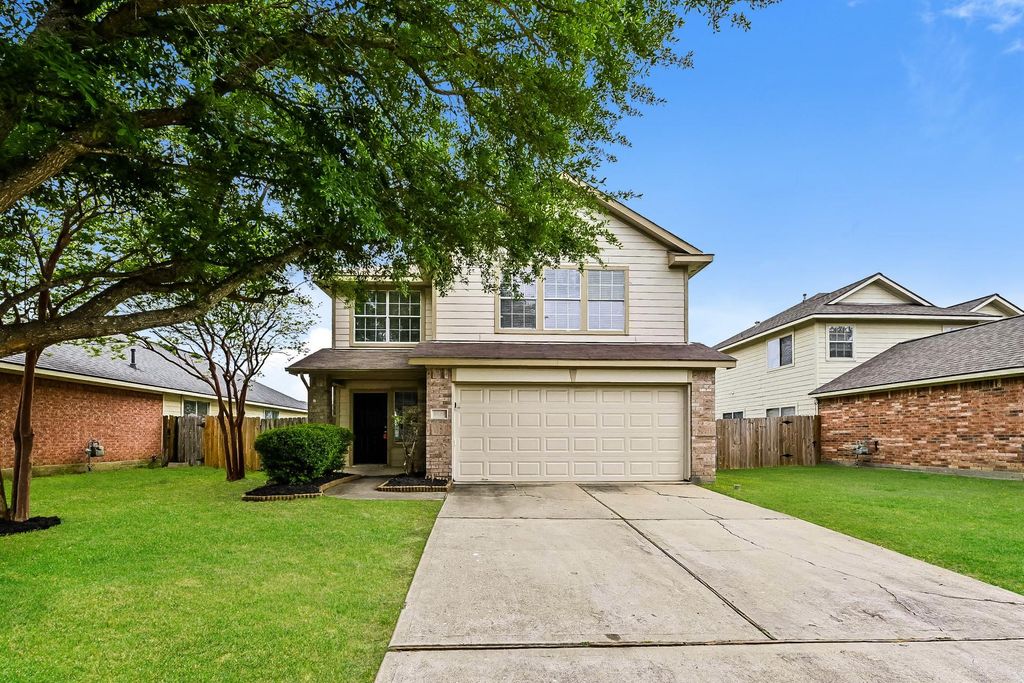 4435 Sprangletop Avenue, Baytown, TX 77521