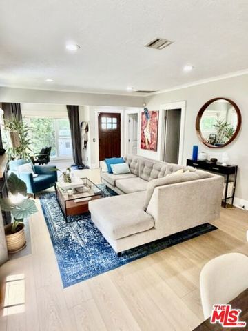 1202 N Poinsettia Place, West Hollywood, CA 90046