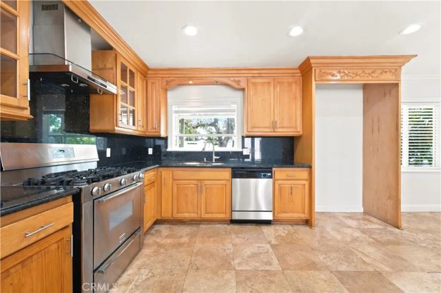 10249 Lemona Avenue, Mission Hills (san Fernando), CA 91345