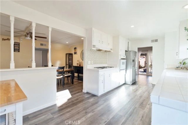 6155 Goshen Avenue, Simi Valley, CA 93063