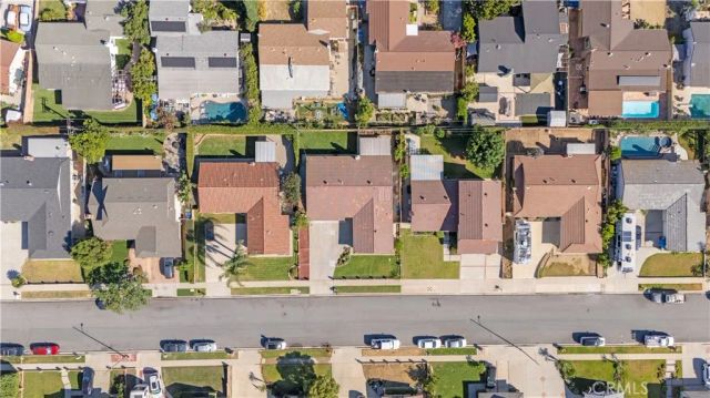 6155 Goshen Avenue, Simi Valley, CA 93063
