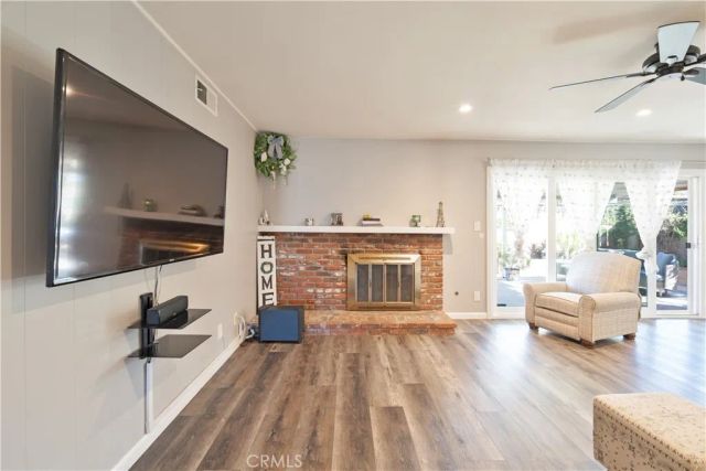 6155 Goshen Avenue, Simi Valley, CA 93063