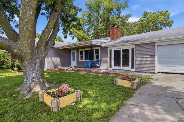 5700 SW 20th ST, Topeka, KS 66604