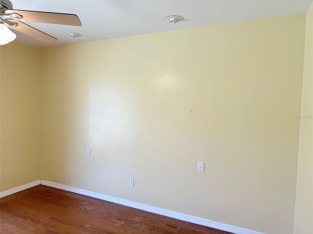 1219 JULIAN LANE DRIVE, Tampa, FL 33619