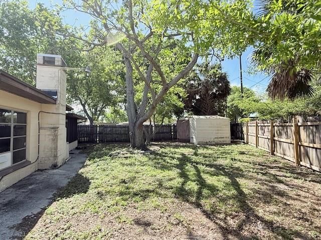 1219 JULIAN LANE DRIVE, Tampa, FL 33619