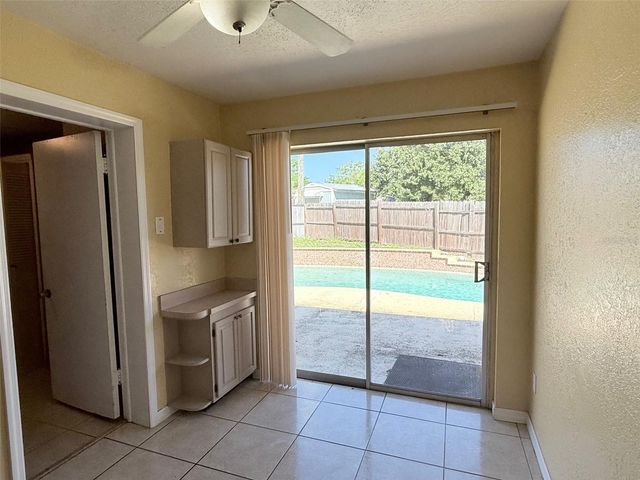 1219 JULIAN LANE DRIVE, Tampa, FL 33619