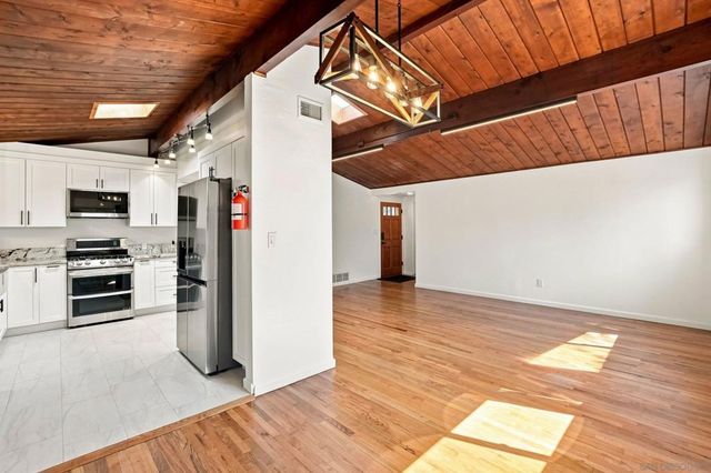 4952 Fir St, San Diego, CA 92102