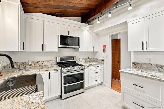 4952 Fir St, San Diego, CA 92102