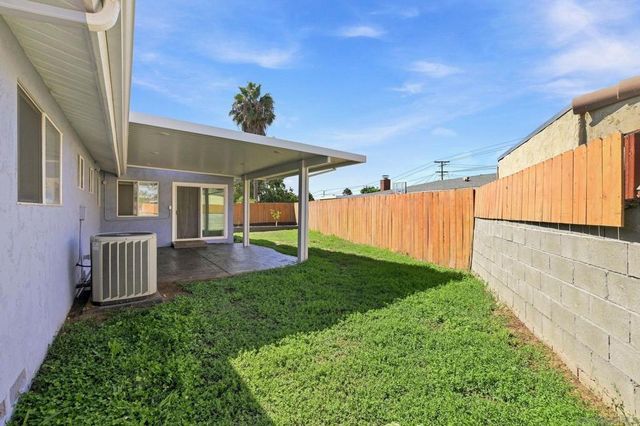 4952 Fir St, San Diego, CA 92102