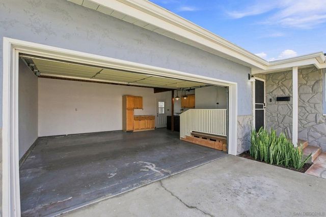 4952 Fir St, San Diego, CA 92102