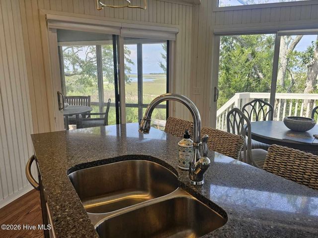 121 N Bald Head Wynd Unit 4, Bald Head Island, NC 28461
