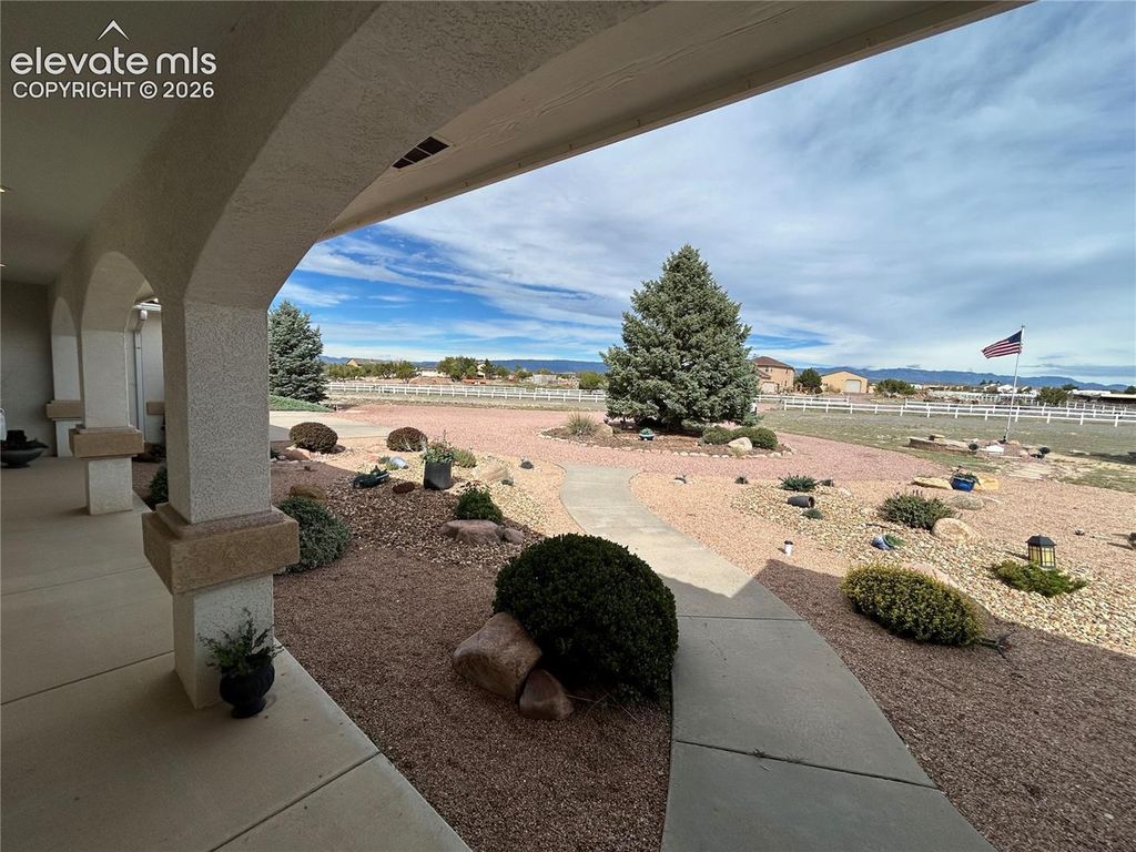 72 Pleasure Trail, Penrose, CO 81240 — photo 3