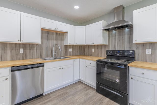 5792 St Rt 125, West Union, OH 45693