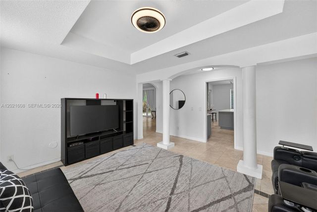 8204 SW 171st Street, Palmetto Bay, FL 33157