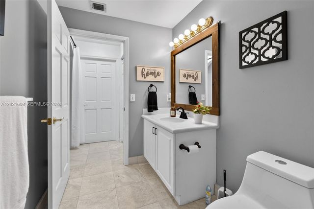8204 SW 171st Street, Palmetto Bay, FL 33157