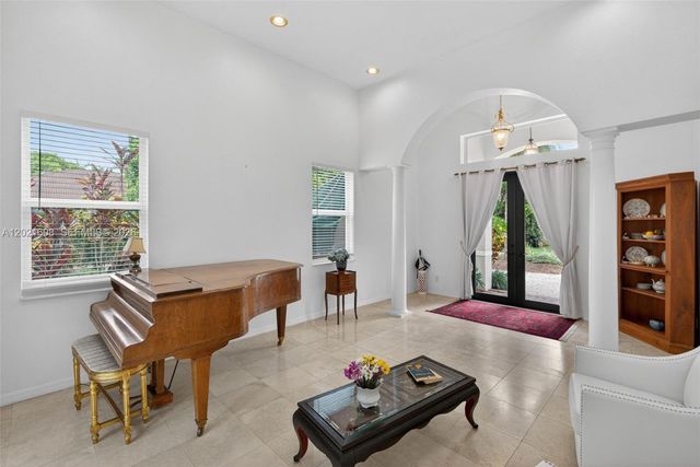 8204 SW 171st Street, Palmetto Bay, FL 33157