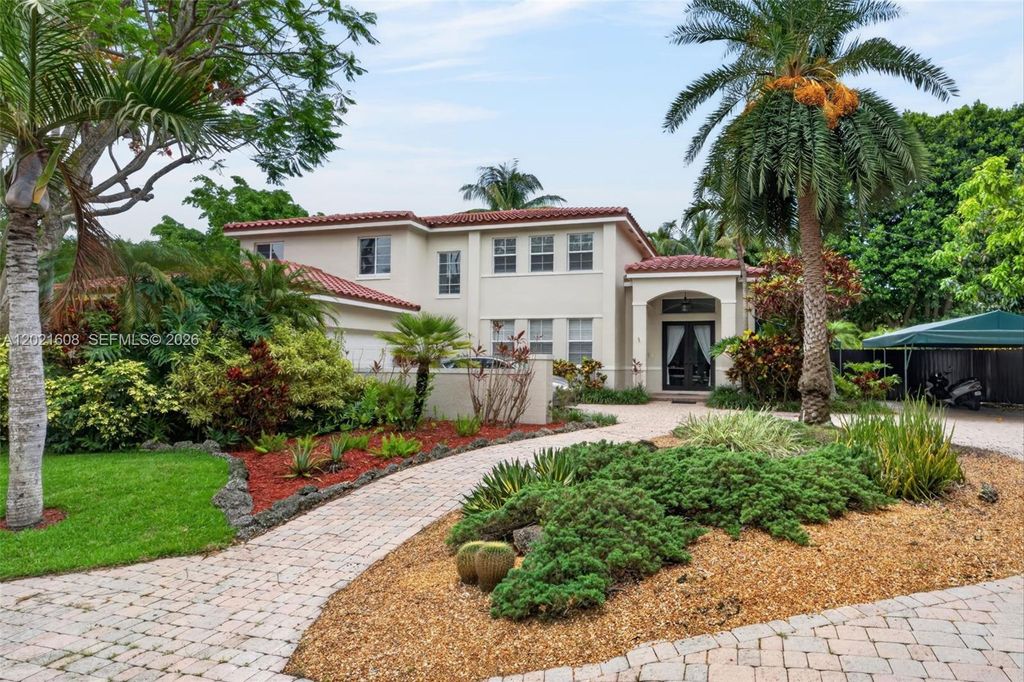 8204 SW 171st Street, Palmetto Bay, FL 33157